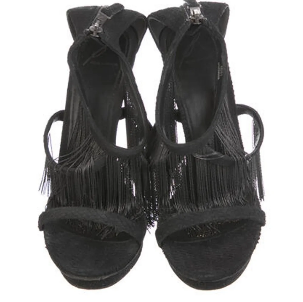 Brian Atwood Black Fringe Stilletto Heels Sandals Size 10 - Picture 3 of 5